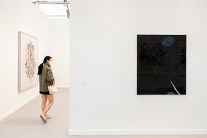 [Alex Da Corte][0], [Gary Hume][1], Matthew Marks Gallery, Frieze Los Angeles (17–20 February 2022). Courtesy Ocula. Photo: Charles Roussel.


[0]: https://ocula.com/artists/alex-da-corte/
[1]: https://ocula.com/artists/gary-hume/